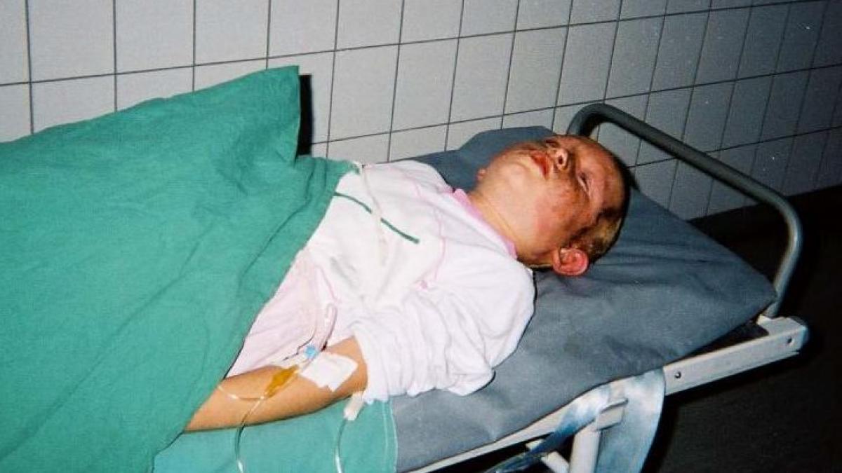 elevii care aduc petarde la scoala ar putea fi exmatriculati profesorii obligati sa cheme politia