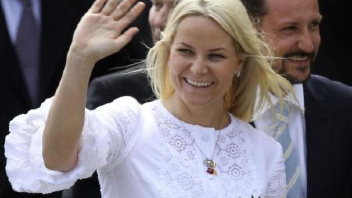 o printesa cu mintea deschisa gestul sotiei printului mostenitor al norvegiei a uimit intreaga lume