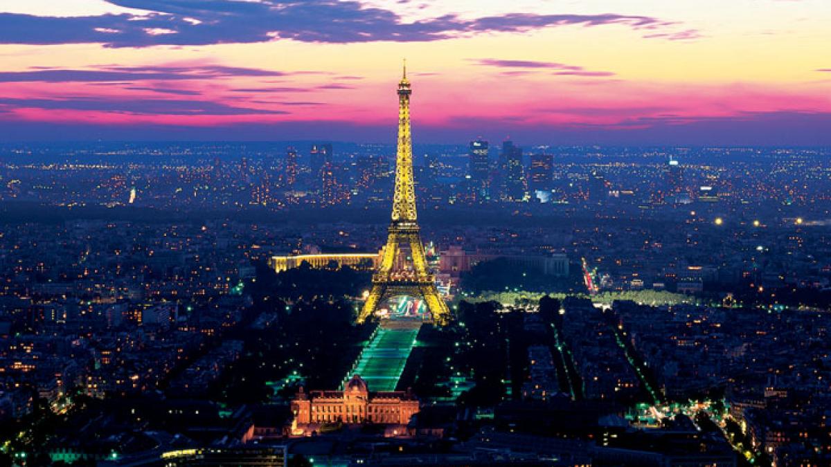 orasul luminilor in bezna reputatia parisului ar putea fi afectata de planurile guvernului francez