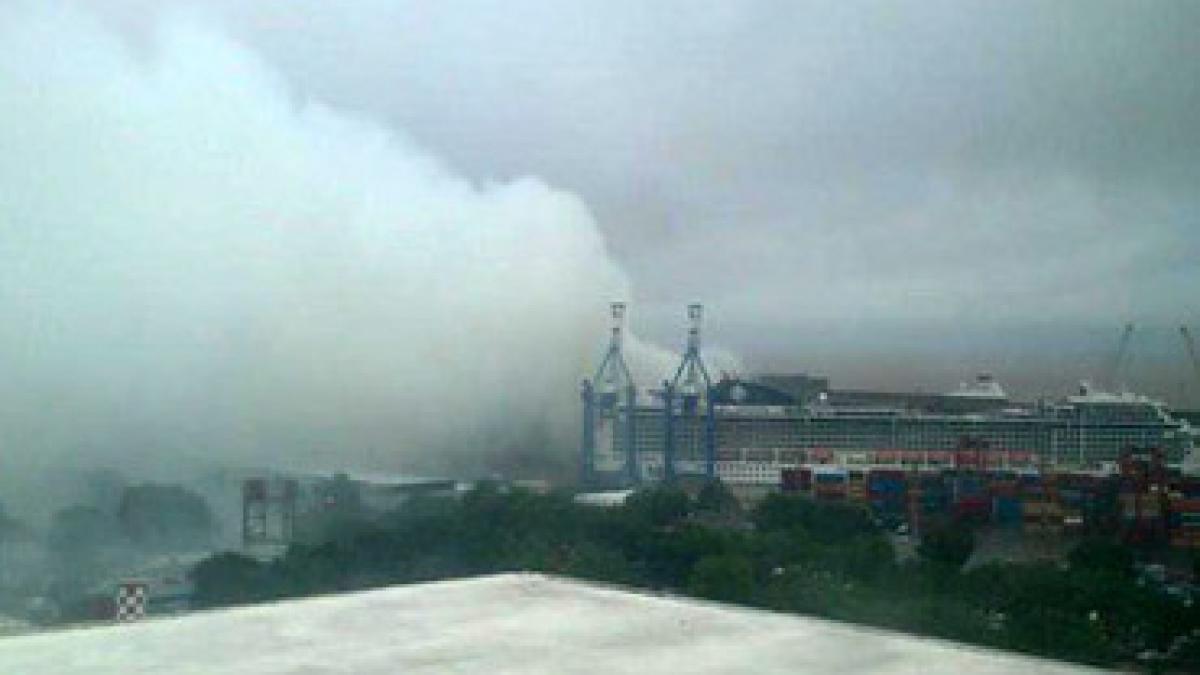 evacuare masiva in buenos aires orasul este acoperit de un nor toxic