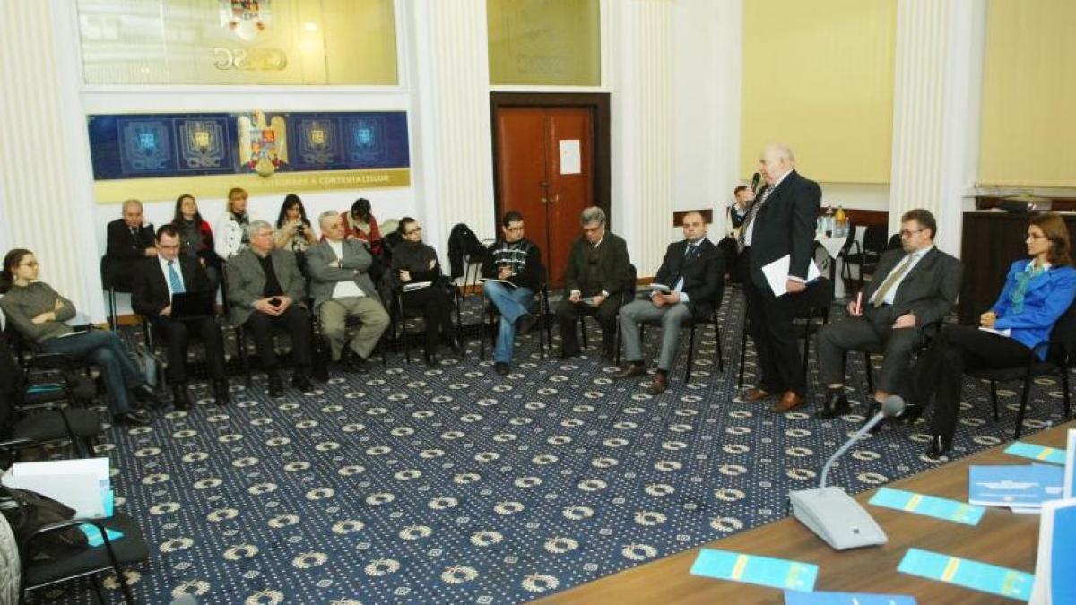 aep observatorii internationali s au interesat cu privire la validarea mandatelor de parlamentar