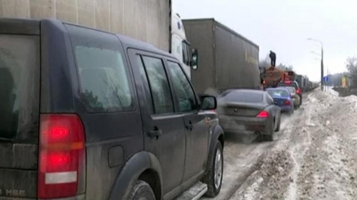 capitala croatiei este paralizata de ninsori aeroportul a fost inchis