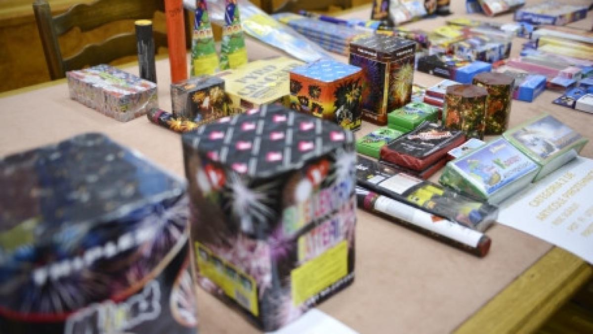 giurgiu un bulgar a fost prins cu 100 000 de petarde pe care intentiona sa le vanda