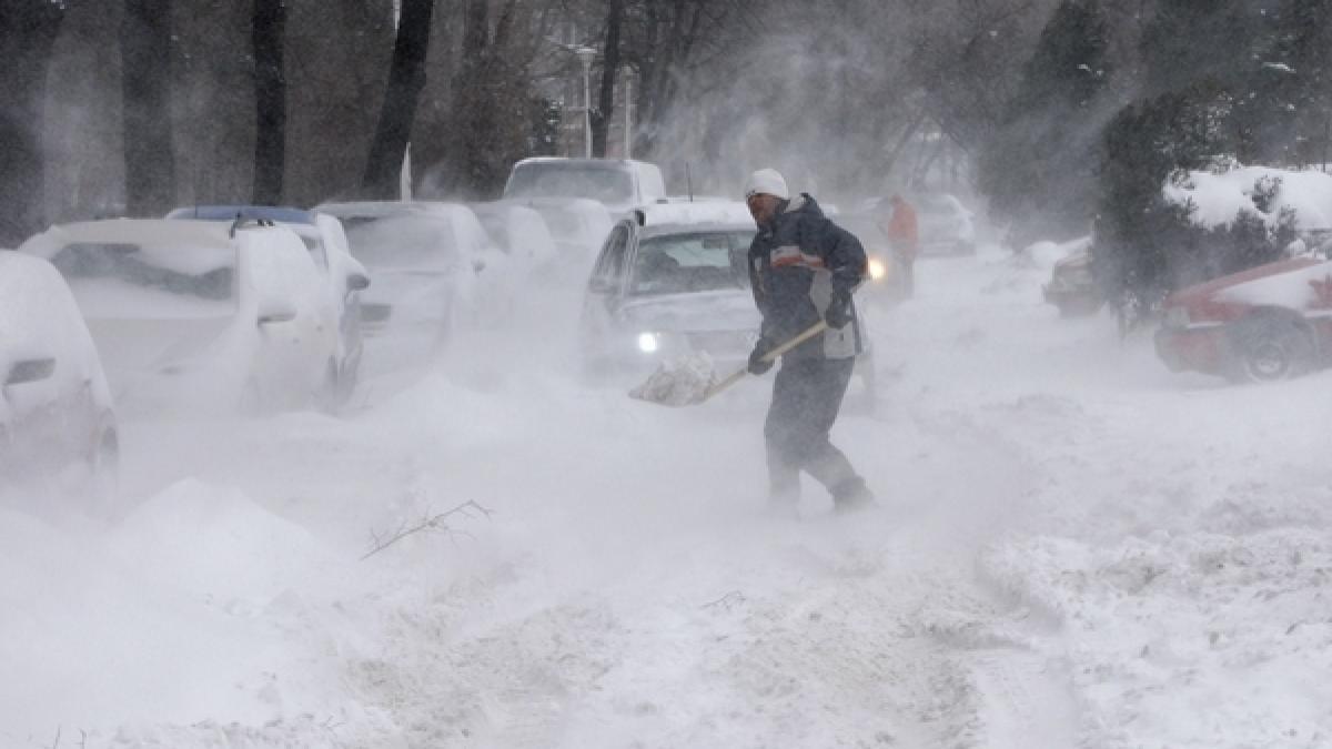 zapada mare de un metru i a impiedicat pe alegatori sa mearga la vot mai multe sate au fost rupte