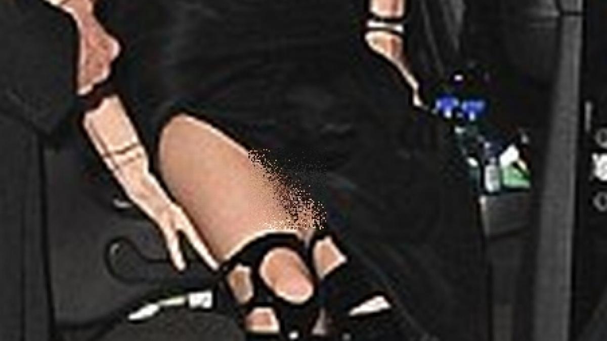 fotografii au vazut tot vedeta care a aratat presei mai mult decat era nevoie