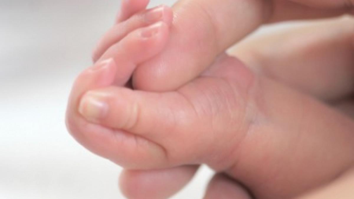 a pasit cu stangul in viata boala nu o lasa sa respire sa manance si sa zambeasca