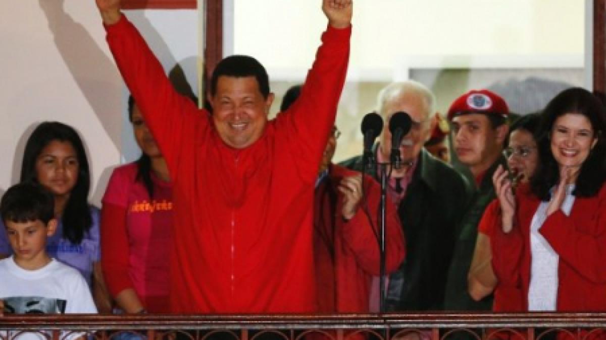 hugo chavez in stare stabila dupa operatia de cancer la care a fost supus