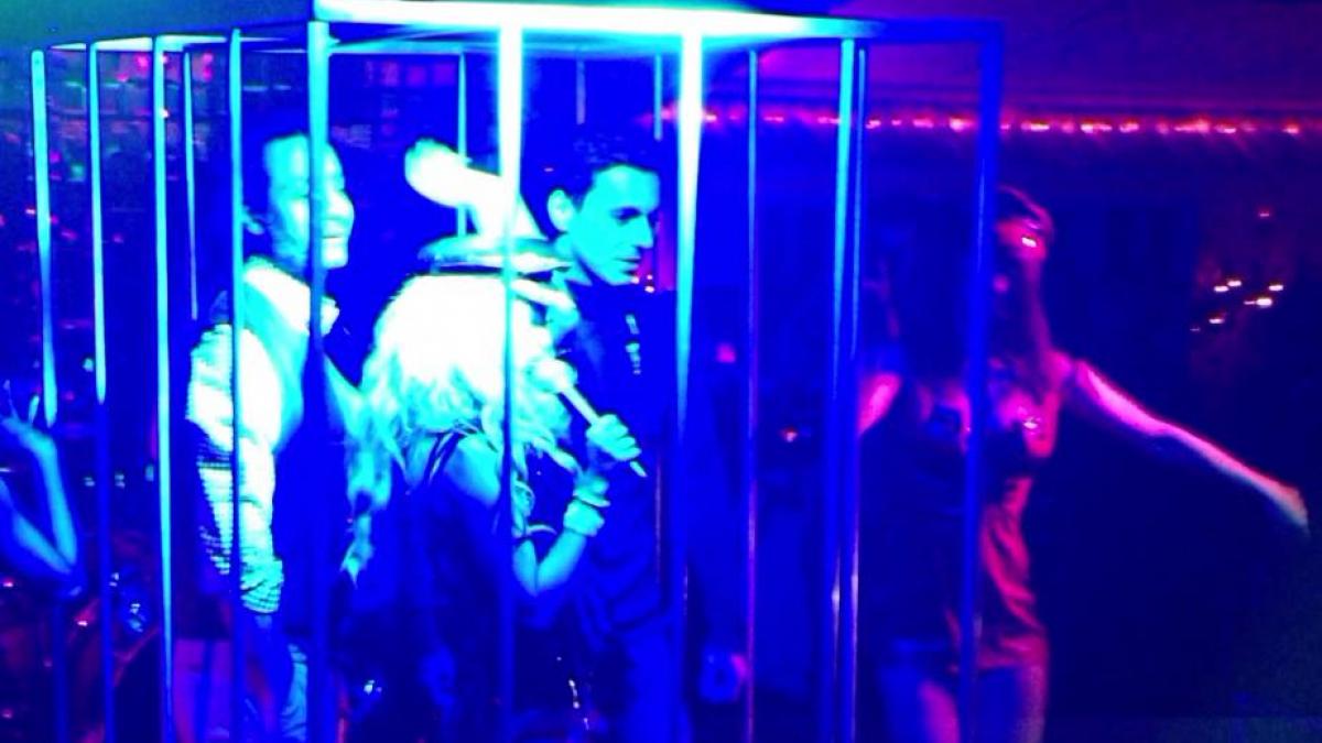 basescu poate sa isi faca poster mircea badea dupa gratii