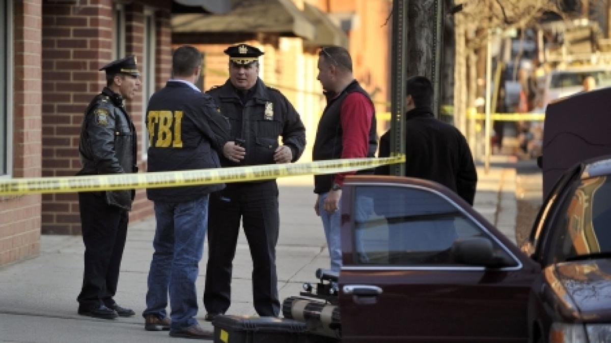 autorul masacrului din connecticut un copil crescut in suburbii cu parinti divortati