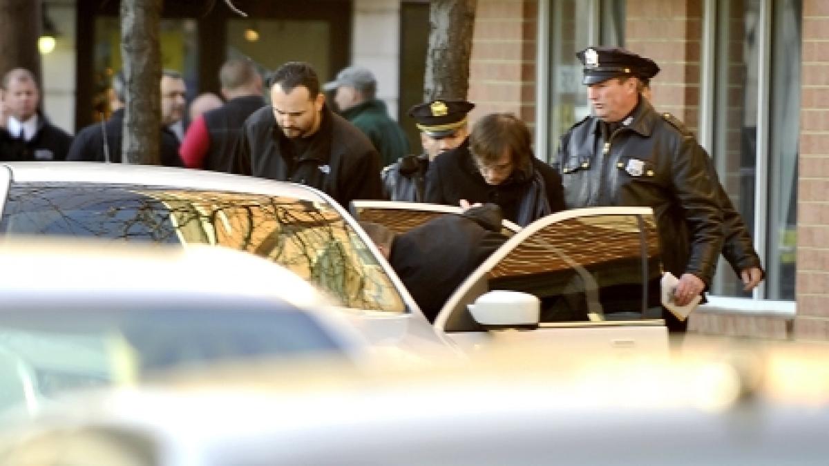 confuzie privind identitatea autorului masacrului din connecticut