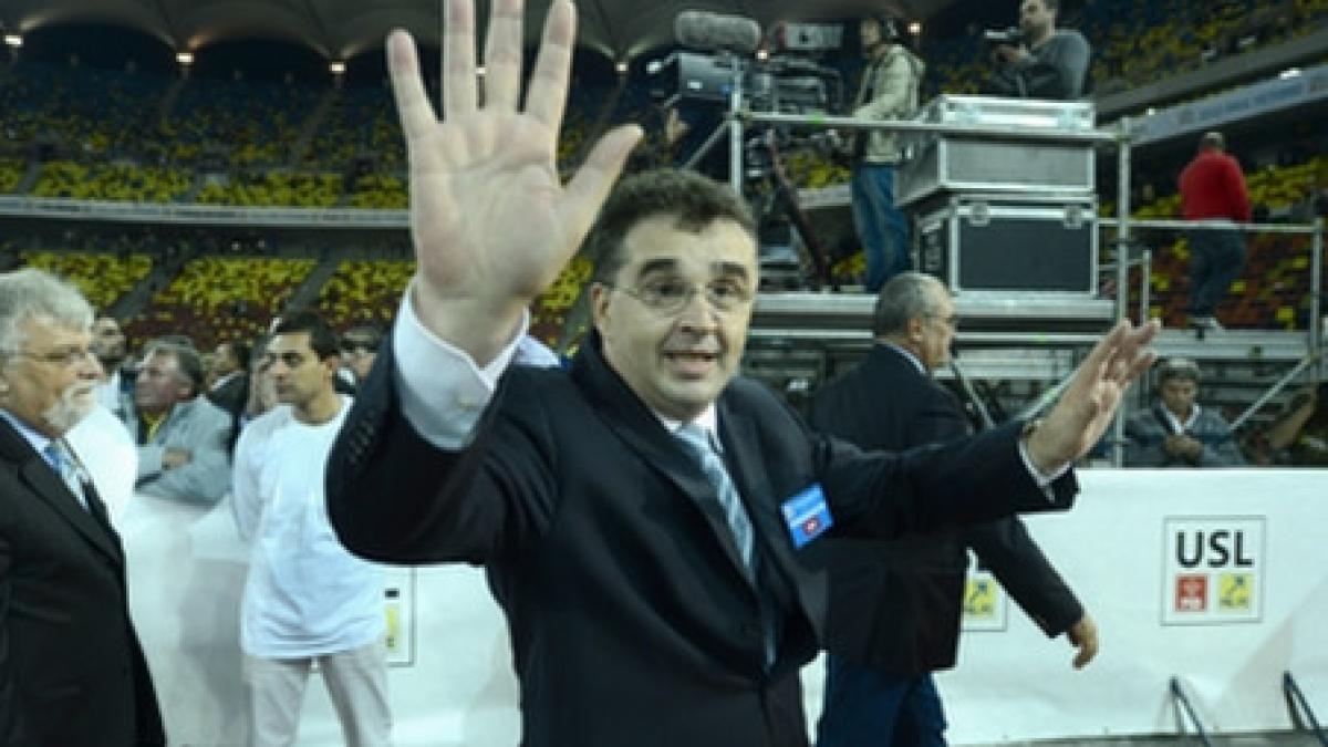 oprisan personal eu cred ca n ar trebui sa cooptam udmr la guvernare