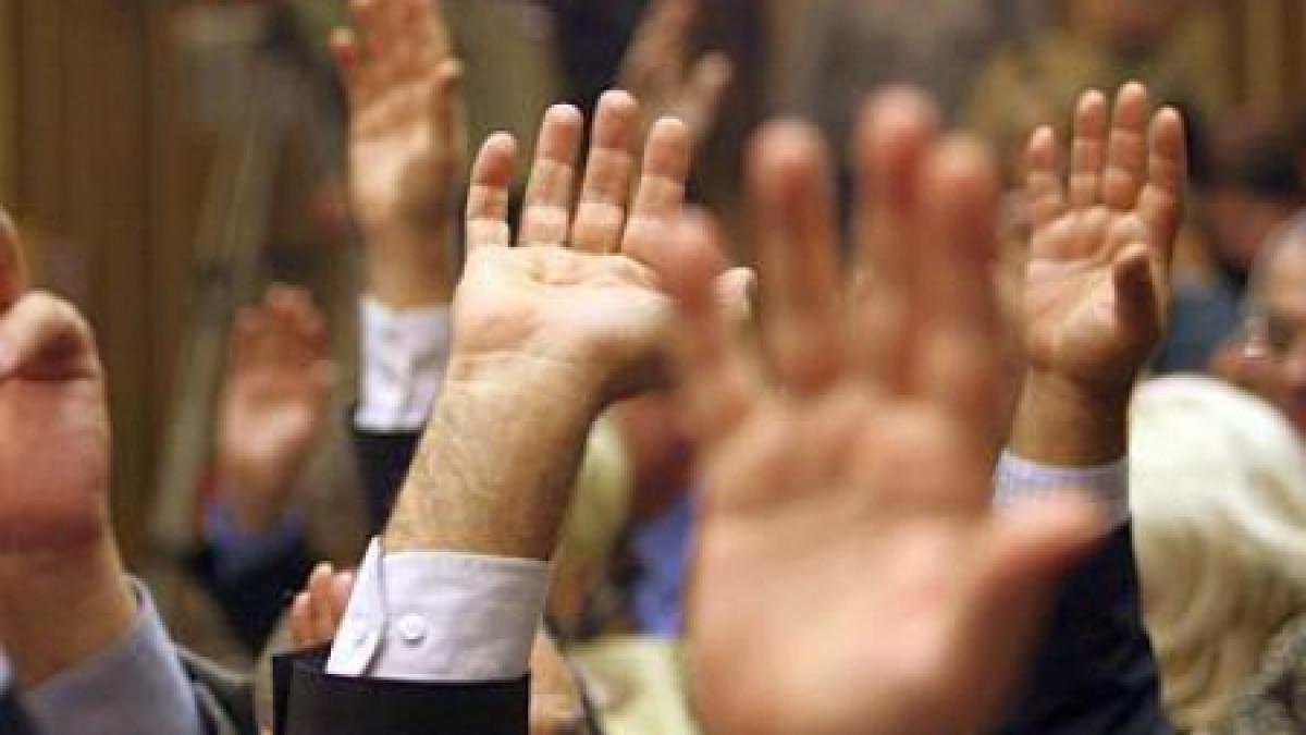 sectoarele vor obtine credite numai cu acordul consilierilor generali ai capitalei