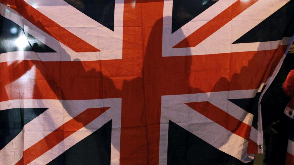 copii arestati in irlanda de nord in timpul protestelor fata de o decizie a primariei din belfast