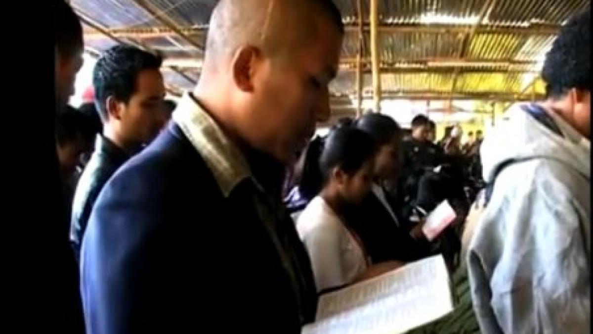 indienii sunt cei mai credinciosi au batut recordul la citit biblia in cor