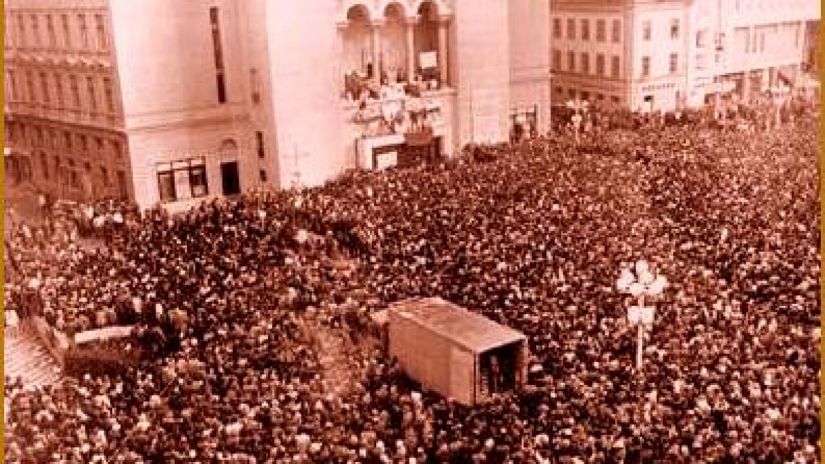 in urma cu 23 de ani in romania se ridica primul oras liber de comunism sute de oameni au platit cu