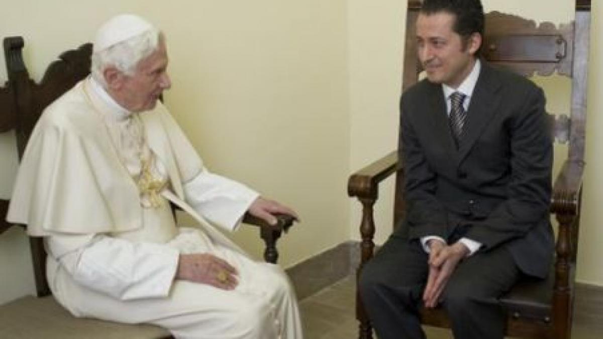 papa l a gratiat pe fostul sau majordom acuzat de furtul a mii de documente secrete