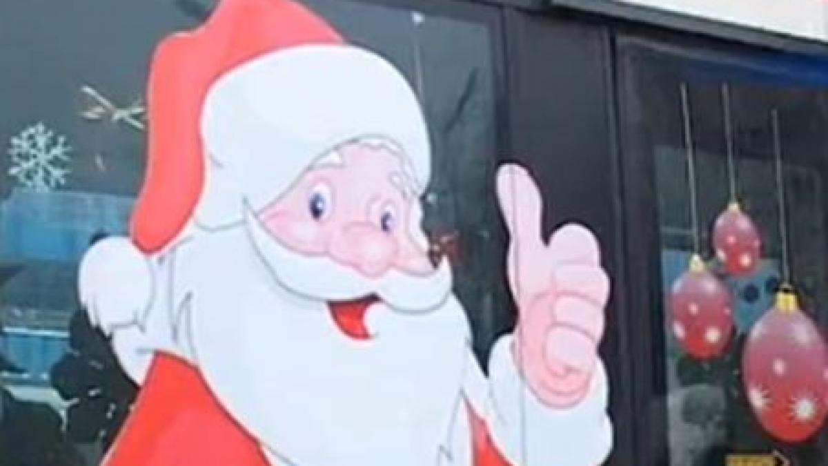 renii au luat vacanta mos craciun s a plimbat cu metroul prin bucuresti