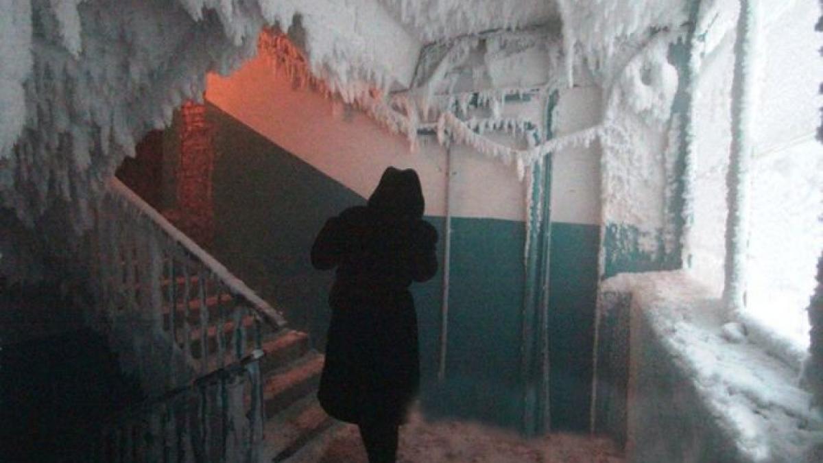 asa arata un bloc in care locuiesc oameni temperatura din interior e de 59 de grade celsius