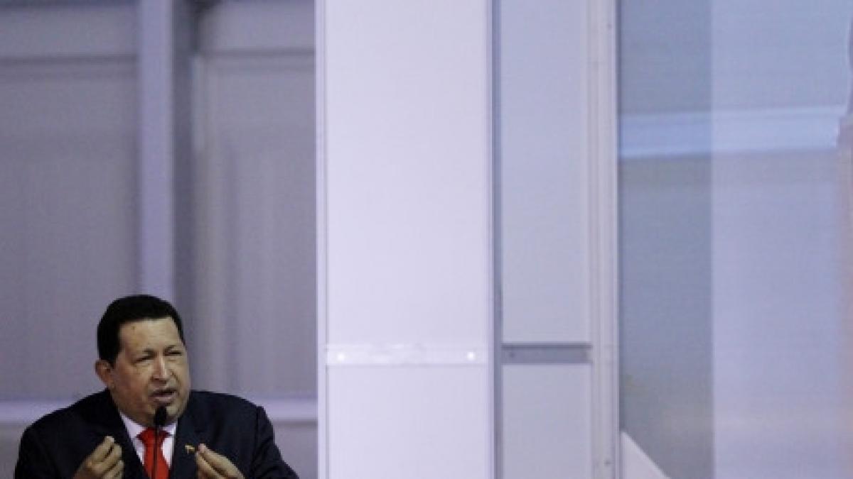 hugo chavez cere armatei sa vegheze la unitatea natiunii