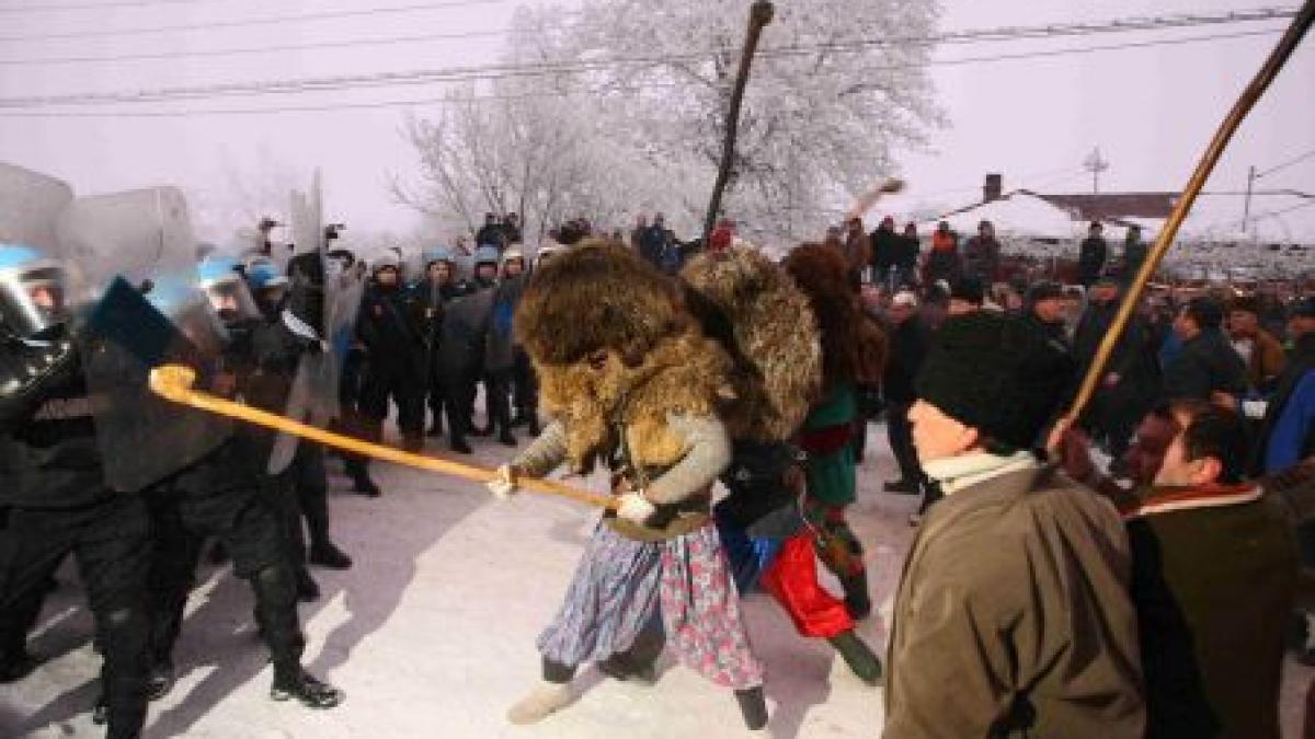 celebra bataie cu bate de la ruginoasa iasi impiedicata de jandarmi