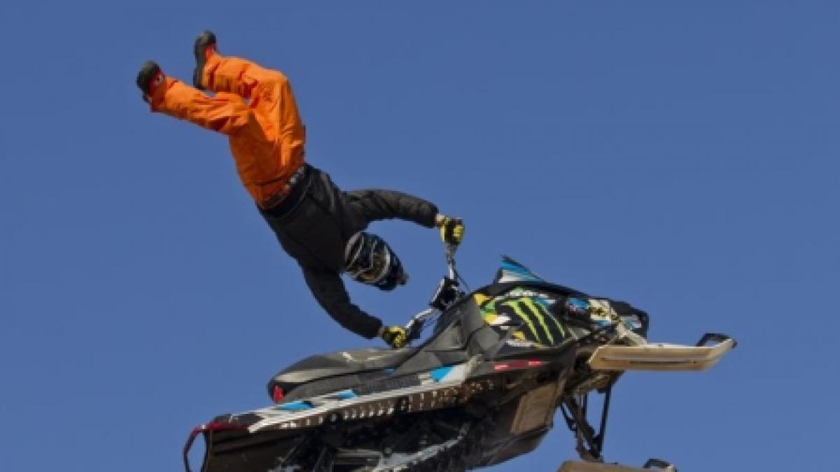 italia sase persoane au murit si alte doua au fost ranite intr un accident de snowmobil