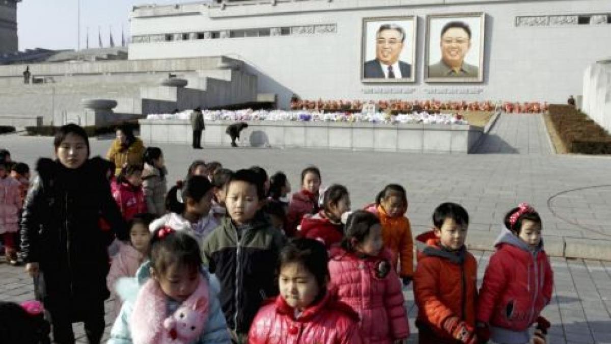 liderul nord coreean a trimis dulciuri copiilor cu ocazia zilei sale de nastere