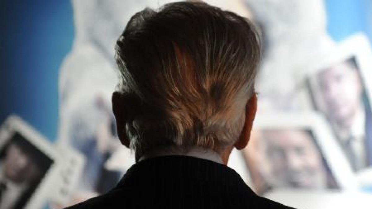 cererea de renuntare la judecata in cazul nicolaescu a fost depusa la instanta