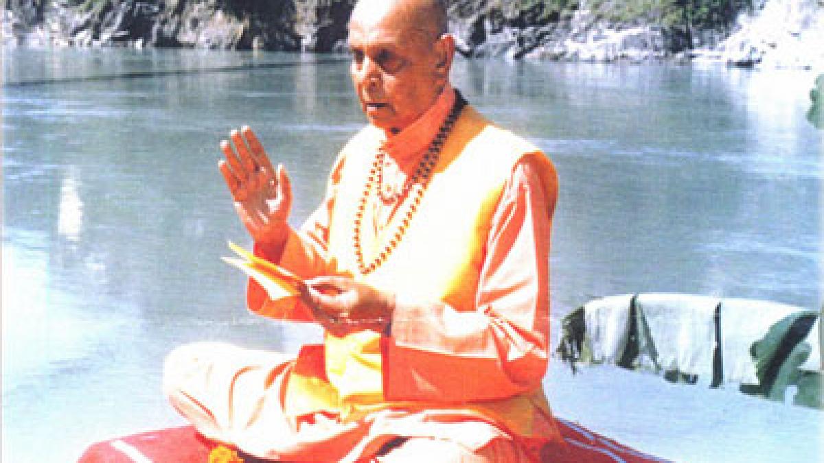 profetiile unui guru indian despre romania tinerii romani vor muri pe capete in tari straine iar