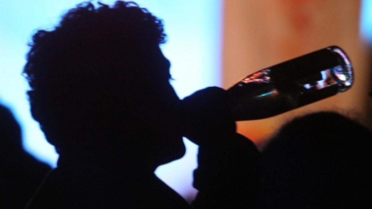 alcool ieftin si la orice ora sediul politiei din buzau dotat cu un bar la parter