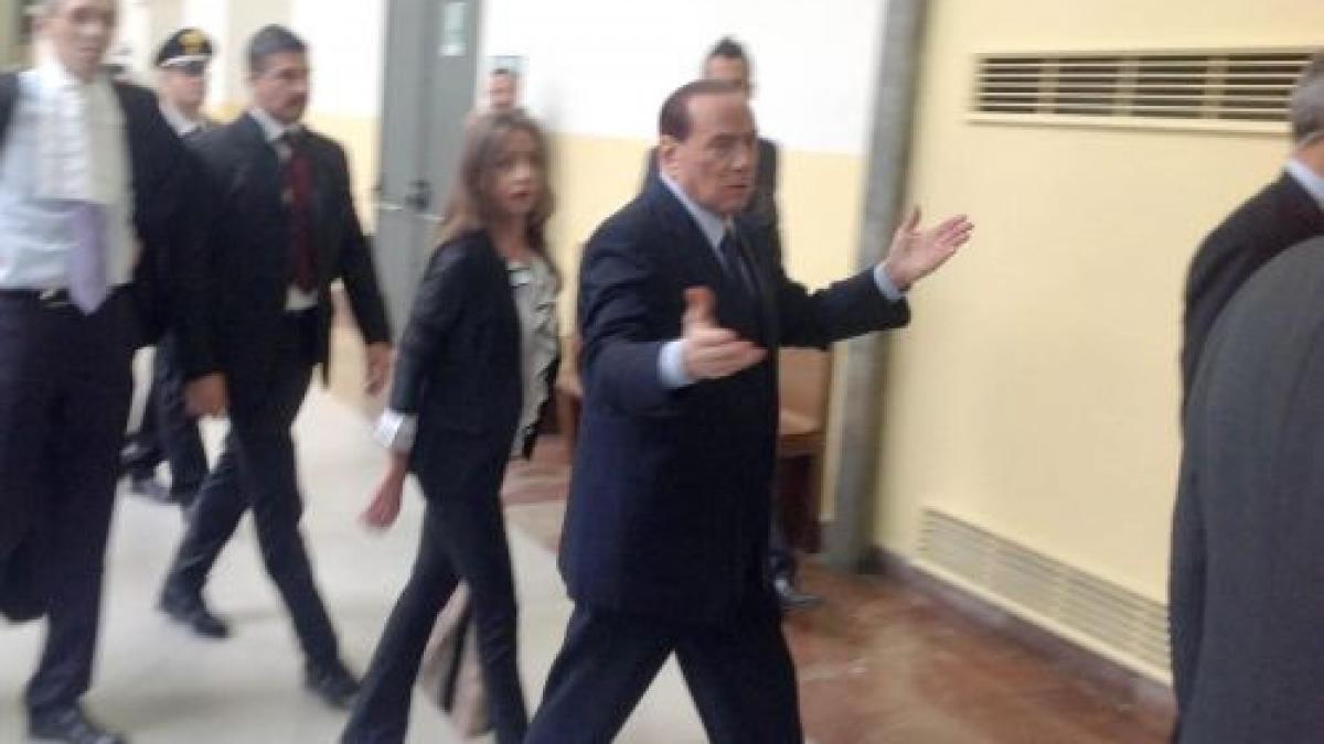 berlusconi sunt victima a trei judecatoare feministe si comuniste