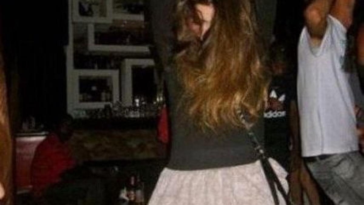 s a intamplat dupa o noapte in club nu si a dat seama ce se vede in poza asta decat dupa ce a