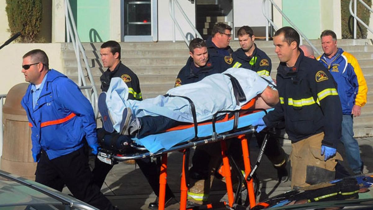 america din nou zguduita din temelii de un atac armat un elev a intrat in clasa si a inceput sa