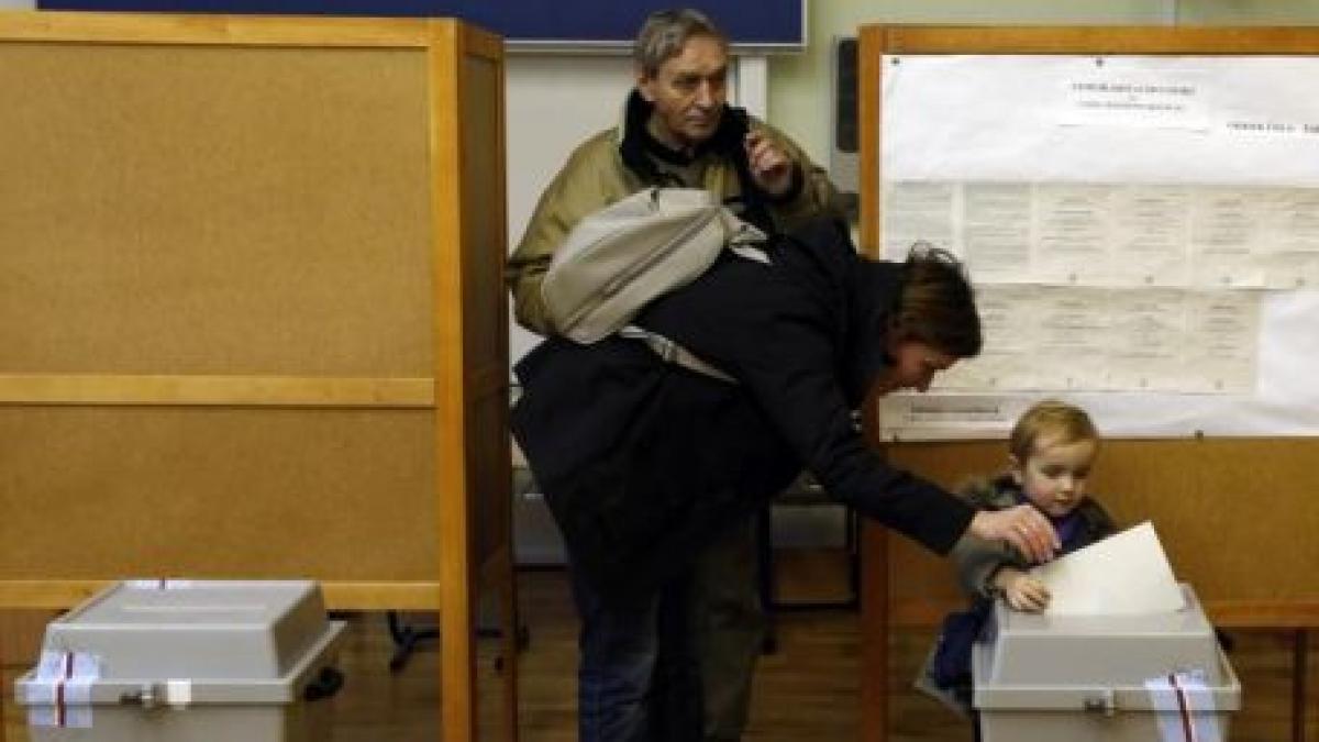 alegeri prezidentiale in cehia fostul premier si actualul ministru de externe merg in turul doi