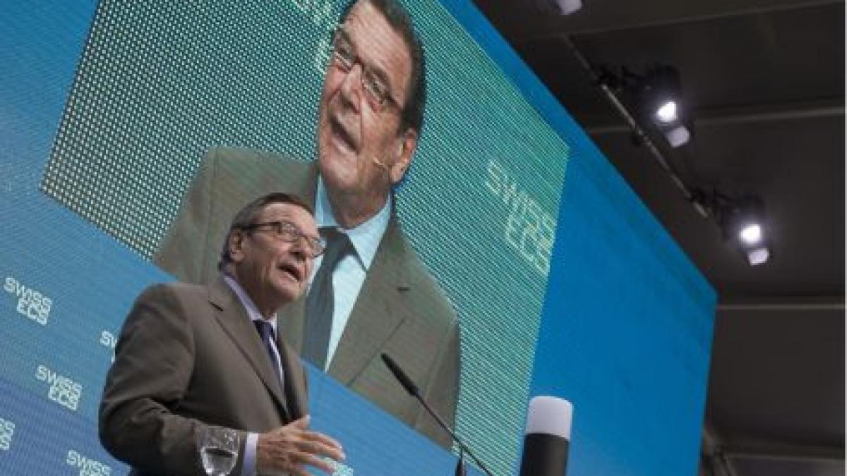 gerhard schroder doamnei merkel ii lipseste capacitatea de a si asuma riscuri