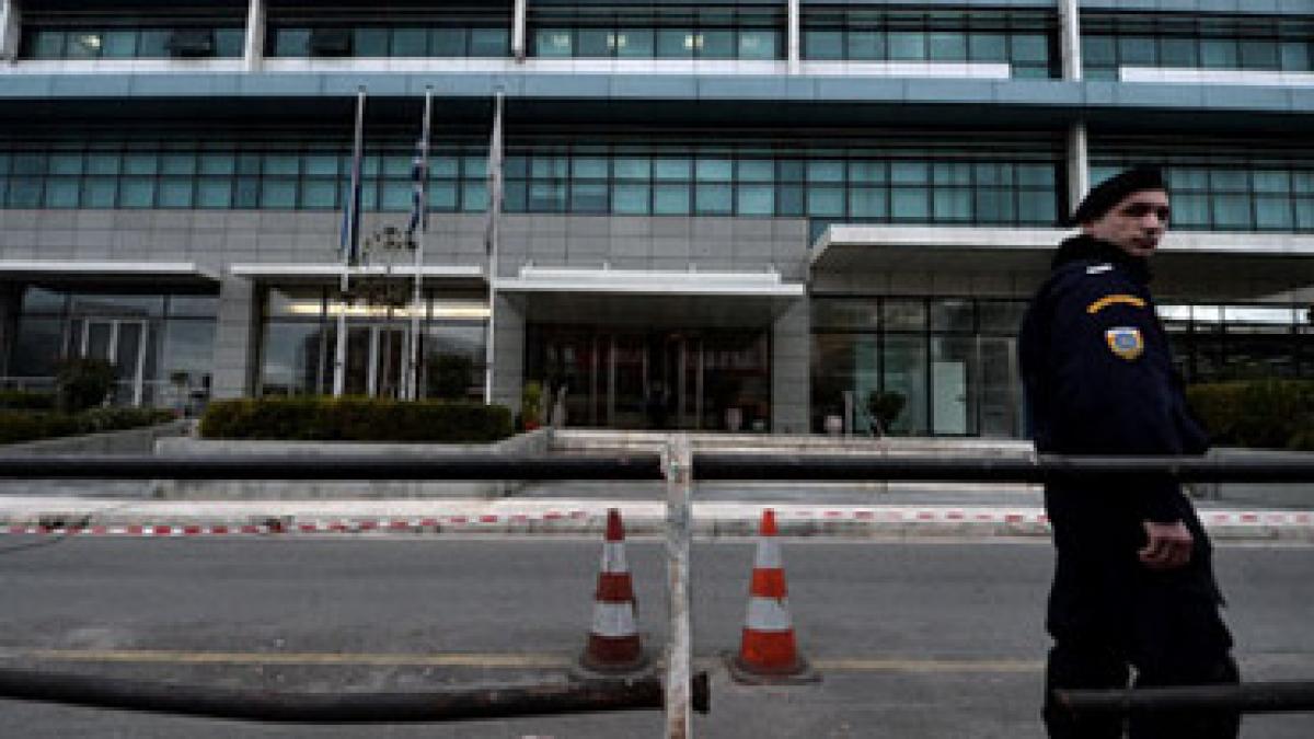 atac armat asupra sediului central al partidului de guvernare grec