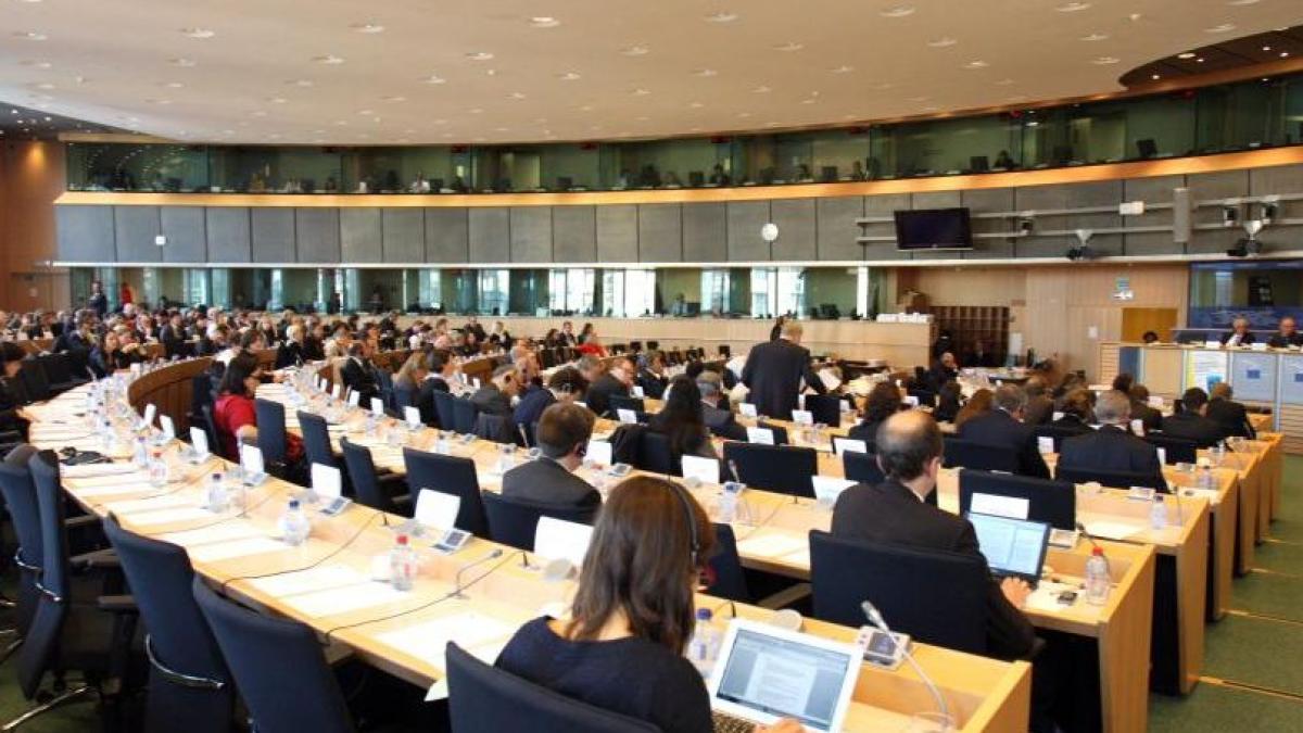 ministrii de externe ai statelor ue convocati pentru o reuniune speciala privind situatia din mali