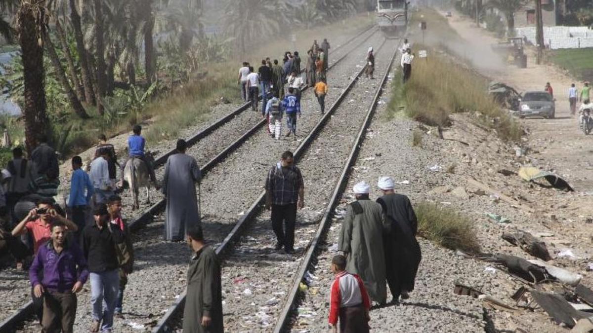 accident feroviar extrem de grav 19 oameni au murit si 100 au fost raniti