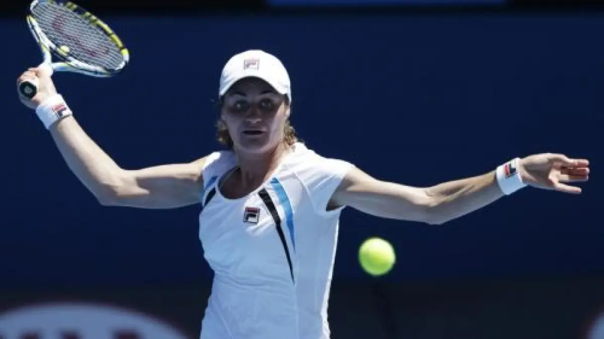 australian open gallovits niculescu si halep invinse categoric in primul tur