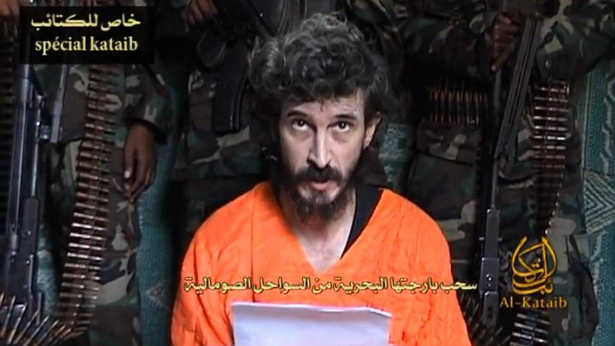 imagini socante al shabaab a remis fotografii cu unul dintre militarii francezi ucisi in somalia