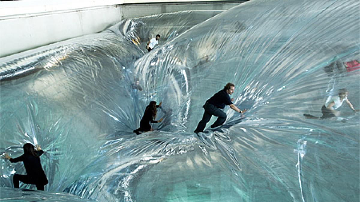 te ai intrebat vreodata cum este sa calci pe nori vezi cel mai tare loc de joaca pentru adulti