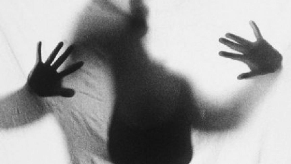 un barbat din dambovita retinut dupa ce si a violat fiica in varsta de 14 ani