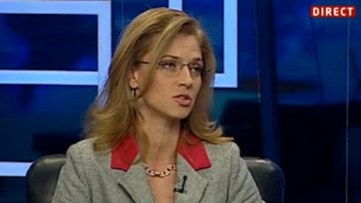 alina gorghiu o ataca pe monica macovei mi se pare ca oamenii astia nu mai au limita