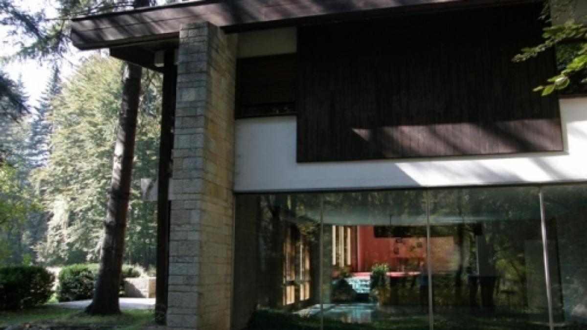 decizia luata de ponta astazi care ii va intrista pe alesi ce se intampla cu vilele de protocol ale