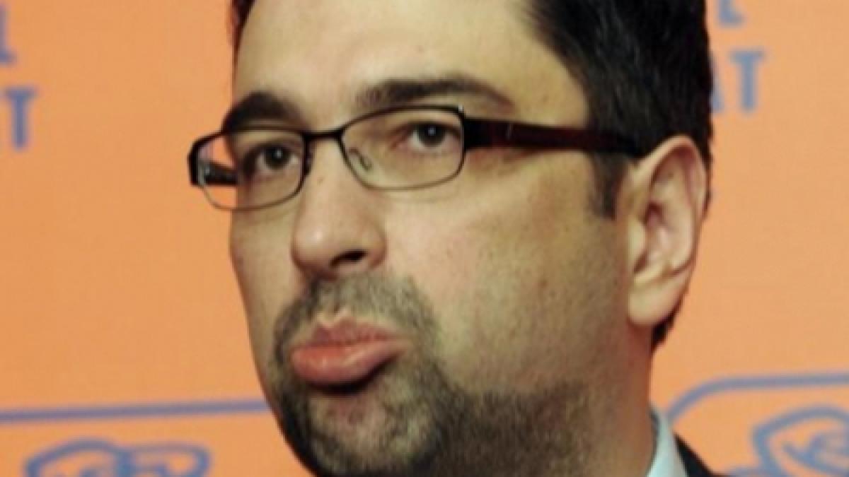 este cod rosu de ceata in pdl nimeni nu stie incotro sa o ia sever voinescu amenintat cu excluderea