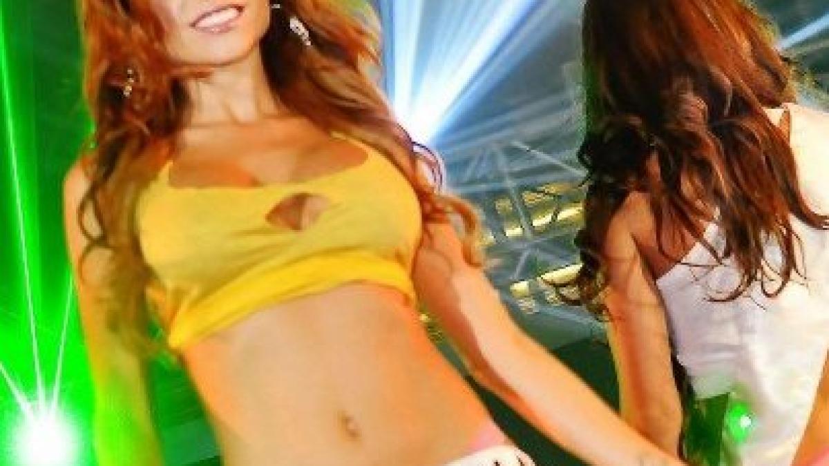 romanca aceasta a fost ochita de hugh hefner a primit un titlu ravnit de sute de domnisoare