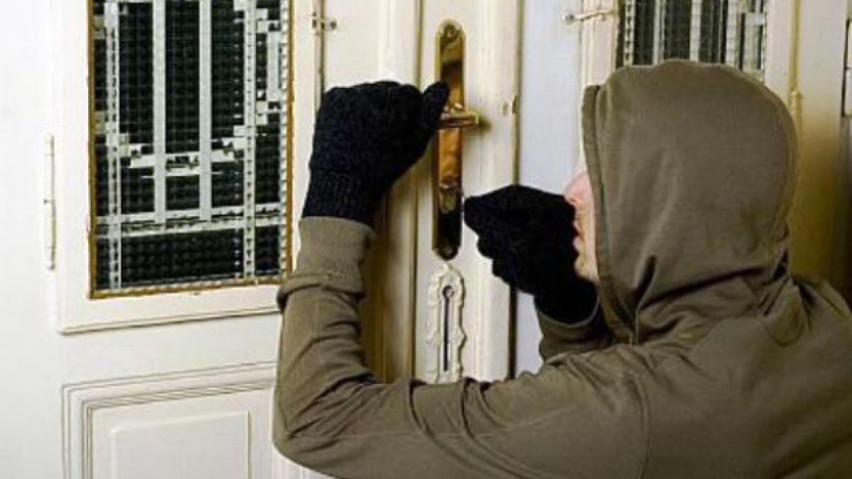 sediul pnl din bucuresti a fost pradat de hoti infractorii au furat laptopuri telefoane mobile si