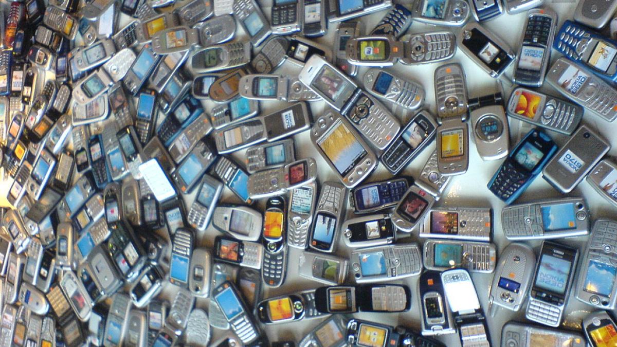 top 20 cele mai vandute telefoane din istorie vezi liderul surprinzator