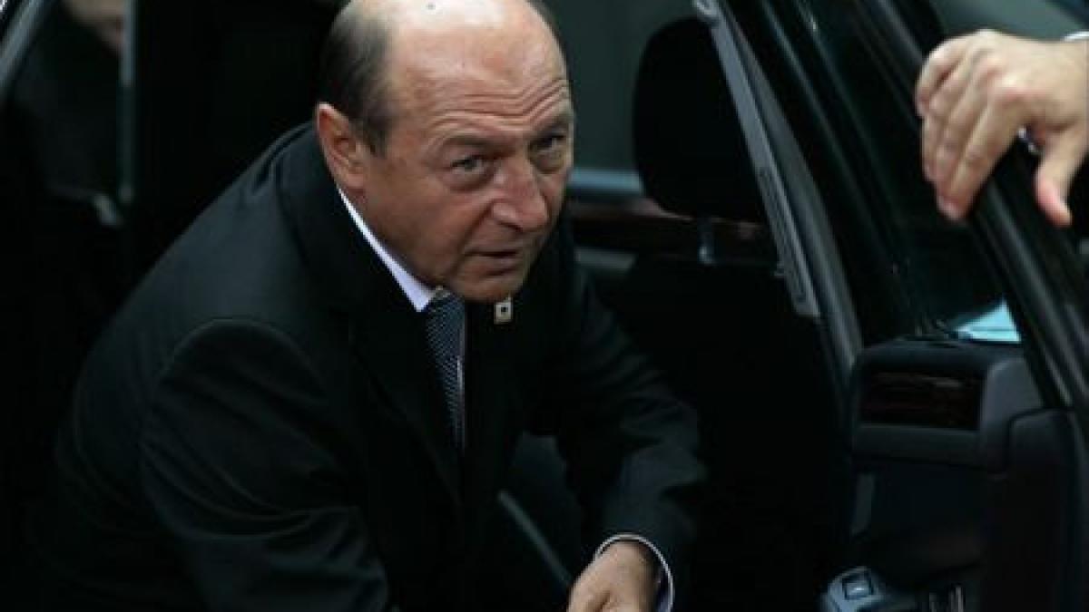 cum ar putea fi traian basescu determinat sa demisioneze afla solutia propusa de presedintele