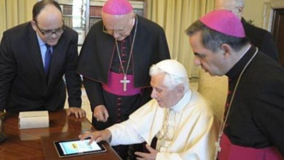 papa face apel la credinciosi fiti activi pe retelele de socializare