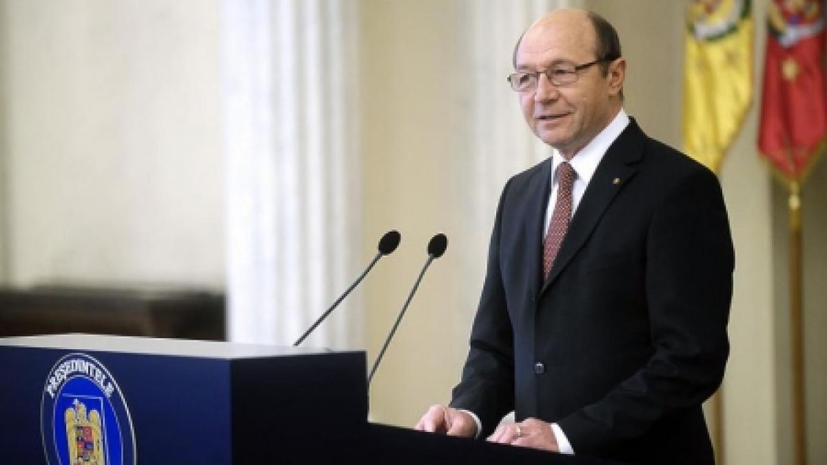 presedintele basescu merge in america latina pentru un summit si o vizita oficiala in peru